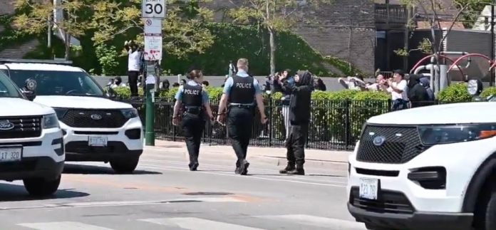 cinco-de-mayo-parade-in-chicago-canceled-as-explosive-fight-between-latin-kings-and-rival-gang-satan’s-disciples-breaks-out-in-broad-daylight-(video)