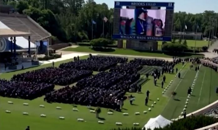 lots-of-duke-graduates-and-students-walk-out-on-vocal-israel-supporter-and-jewish-comedian-jerry-seinfeld-at-graduation