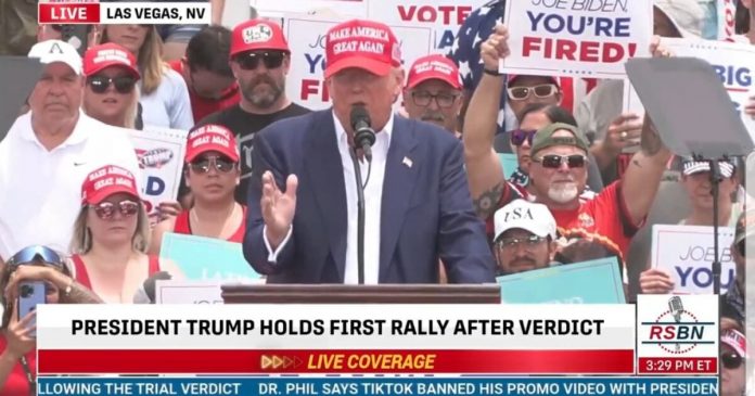 “we’re-screwed-up-as-a-country,-and-we’re-gonna-unscrew-it-very-quickly!”-–-vegas-crowd-goes-wild-as-trump-slams-lawfare-trials-(video)