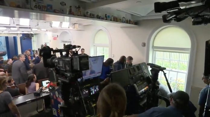 reporter-collapses-during-live-white-house-press-briefing-(video)