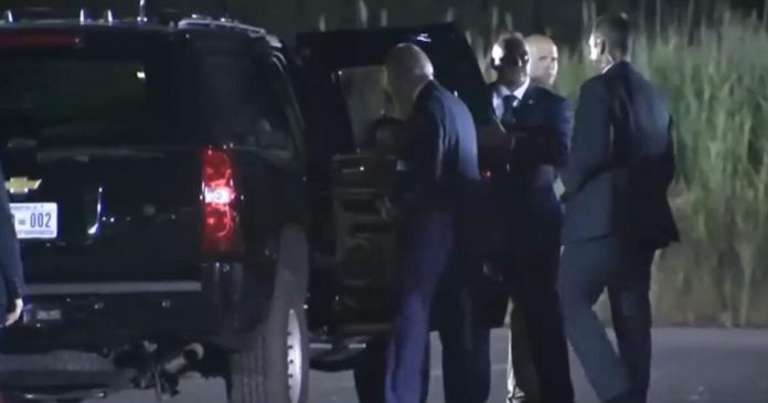 he’s-shot:-joe-biden-struggles-getting-into-suv-after-virginia-fundraiser-(video)