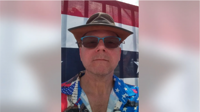 gulf-war-marine-veteran-david-dutch-held-shirt-against-bullet-wounds-as-he-sought-help-after-failed-assassination-attempt-against-president-trump