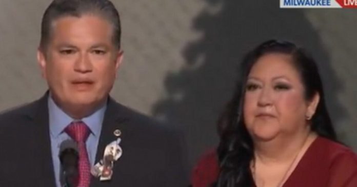 powerful:-gold-star-parents-at-rnc-say-the-names-13-american-service-members-killed-in-afghanistan-withdrawal-–-‘something-biden-has-never-done’-(video)