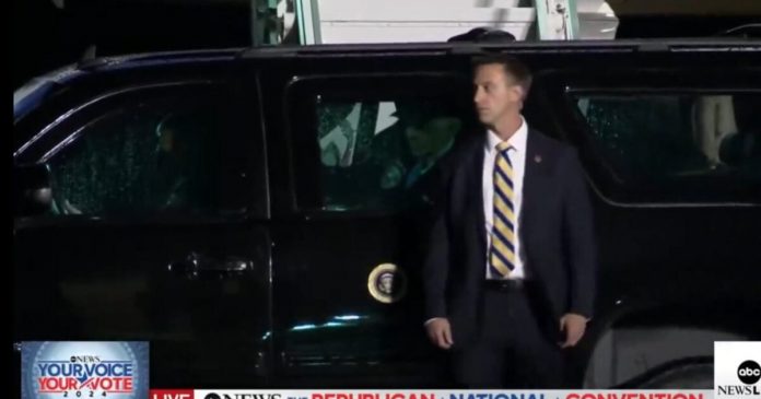 breaking:-video-shows-covid-stricken-joe-biden-struggling-to-get-in-car,-needing-push-from-secret-service-agent