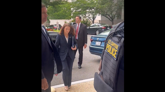 “you-failed-cheatle-in-assassinating-trump!-you-failed!”-–-secret-service-director-heckled-as-she-enters-us-capitol-to-testify-(video)