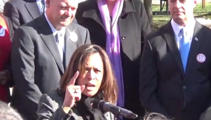 “how-dare-we-speak-merry-christmas!”:-kamala-harris-scolded-americans-for-celebrating-christmas-while-illegal-aliens-were-denied-amnesty-(video)