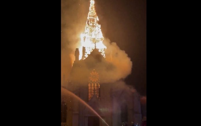 immaculate-conception-church-burns-in-france-–-latest-catholic-church-to-go-up-in-flames-–-bell-tower-collapses-in-inferno-(video)