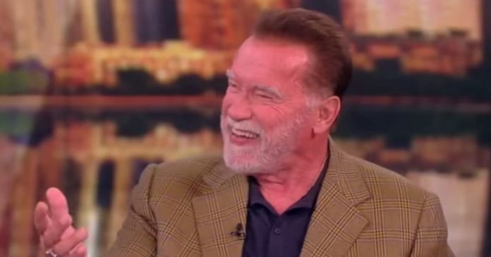 arnold-schwarzenegger-swatted-with-fake-bomb-threat-on-thanksgiving