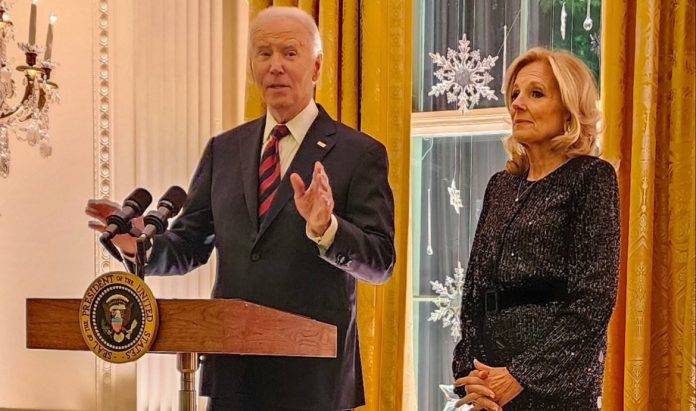 what-is-she-wearing?-jill-biden-wears-an-old-set-of-drapes-to-white-house-event