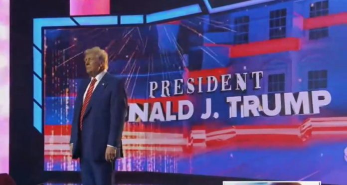 must-watch:-president-trump-takes-the-stage-in-phoenix,-arizona-to-roaring-crowd-with-epic-introduction,-addresses-historic-election-win