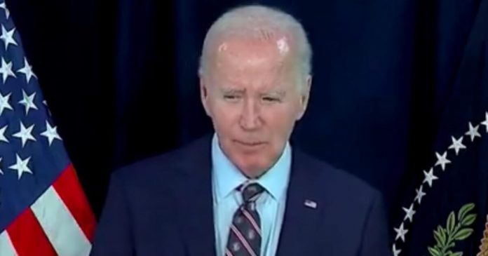 biden-rambles-and-whispers-through-remarks-on-jimmy-carter’s-death,-“he-was-like-my-dad-–-he’d-say,-‘joey,-a-job’s-about-a-lot-more-than-a-paycheck’”-(video)