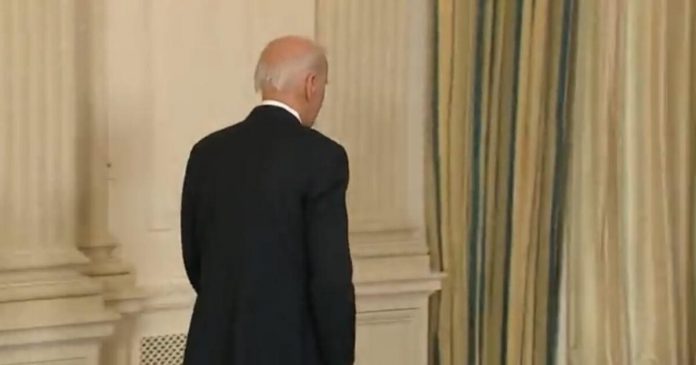 report:-biden-white-house-is-depressed-as-they-prepare-to-depart,-recent-visitor-says-it-feels-‘like-a-morgue’