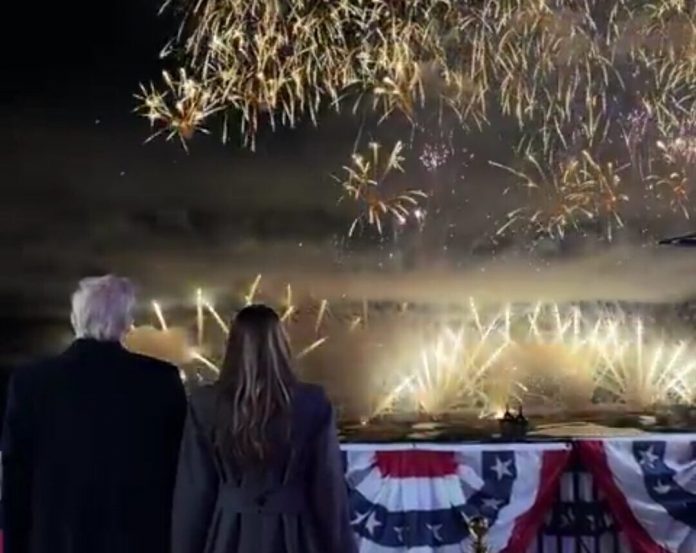 president-trump-and-melania-enjoy-the-inaugural-fireworks-show-at-president-trump’s-northern-virginia-golf-course-(video)