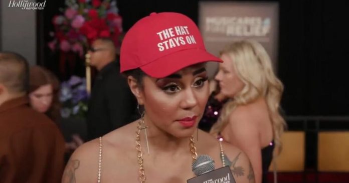 joy-villa-stuns-on-the-grammys-red-carpet,-praises-trump’s-deportations-(video)