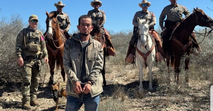 texas-dps-mounted-patrol-and-k-9-unit-catches-illegal-alien-on-ranchlands-after-miles-of-tracking