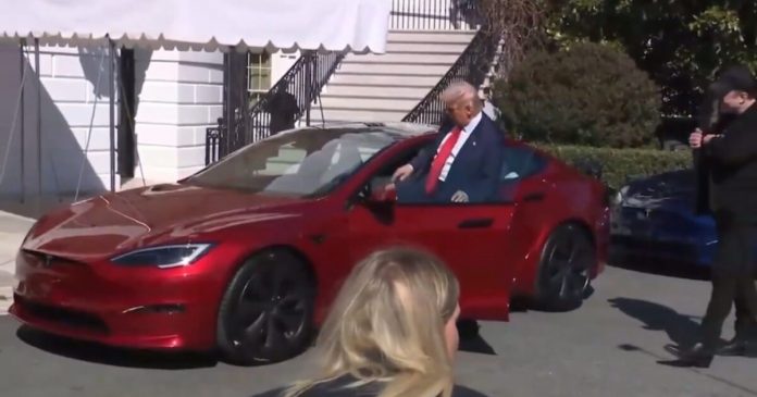 watch:-president-trump-purchases-a-tesla-and-has-it-delivered-to-white-house-–-“you-think-biden-could-get-into-that-car?-i-don’t-think-so”