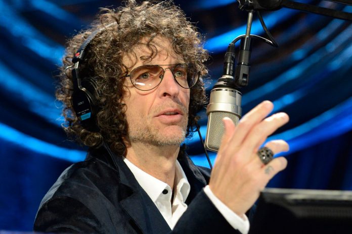 longtime-howard-stern-associate-says-the-former-shock-jock-went-hard-left-to-please-his-elitist-friends