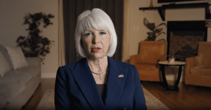 president-trump-directs-doj-to-take-all-necessary-action-to-release-political-prisoner-tina-peters