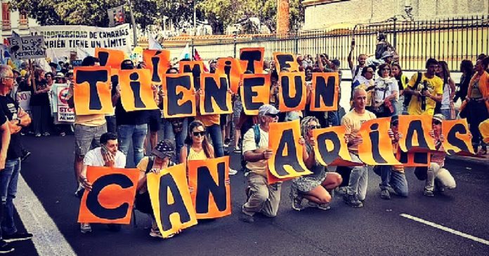 over-tourism-rebellion:-visitors-cower-in-their-hotels-and-airbnb-rentals-as-thousands-protest-in-spanish-canary-islands