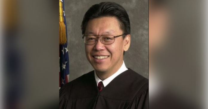 obama-judge-says-to-hell-with-the-supreme-court,-orders-trump-doj-to-turn-over-docs-related-to-decision-to-revoke-‘protected-status’-for-hundreds-of-thousands-of-migrants