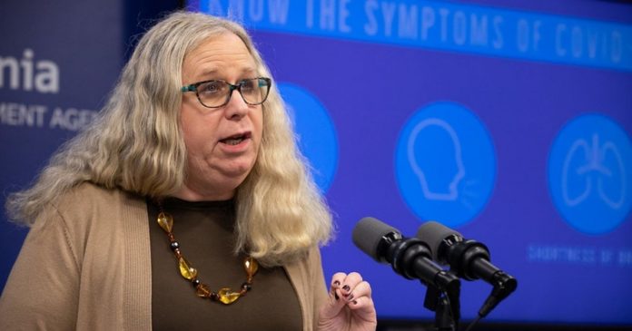 women’s-college-in-massachusetts-awards-honorary-degree-to-trans-official-from-biden-administration