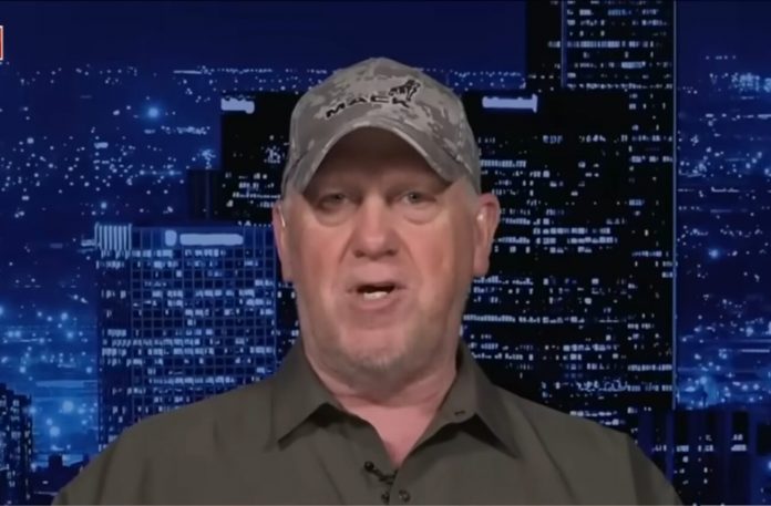 breaking…-border-czar-tom-homan:-“we-are-going-to-bring-national-guard-in-tonight”-to-los-angeles-(update:-trump-orders-2000-troops-to-la)