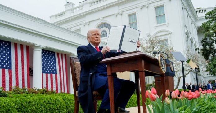 live-feed-video:-president-trump-to-sign-big-beautiful-bill-into-law-at-5-pm-et-on-july-4th-as-b-2-bombers,-f22s,-and-f35s-fly-over-white-house
